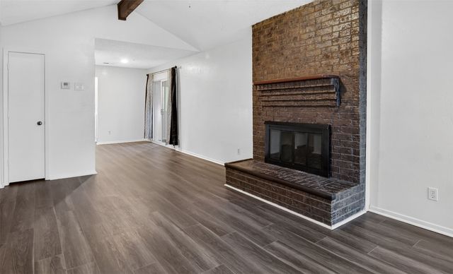 2807 Woodmont Trail, Fort Worth, TX 76133