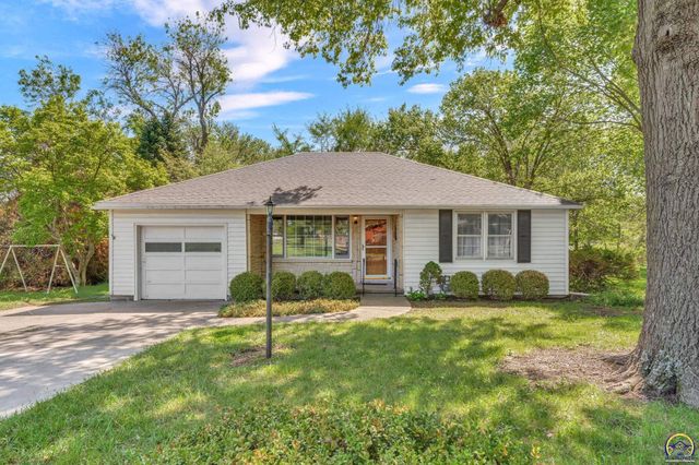 2008 SW Broadview DR, Topeka, KS 66615