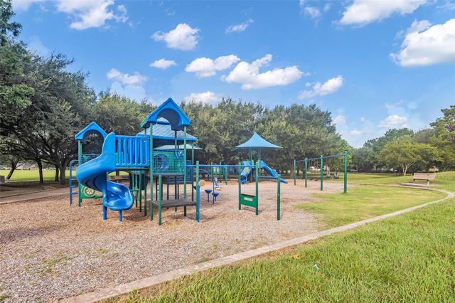 5006 Yarwell Drive, Houston, TX 77096