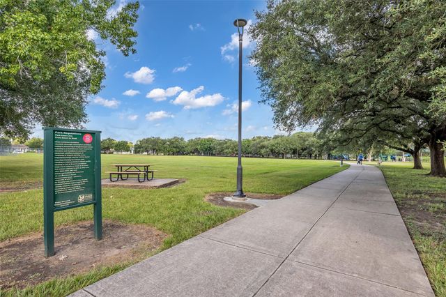 5006 Yarwell Drive, Houston, TX 77096