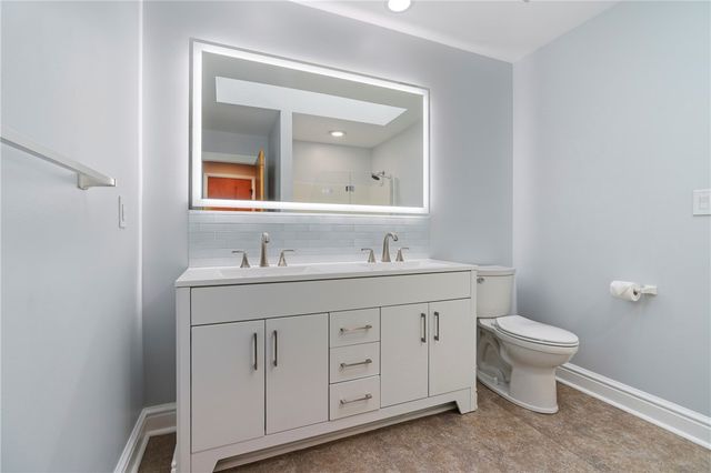 305 Squire Cir, Brighton Heights, PA 15212