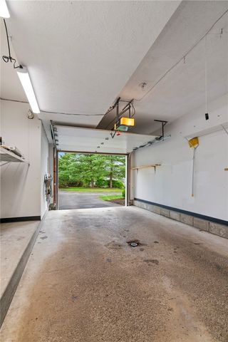 305 Squire Cir, Brighton Heights, PA 15212