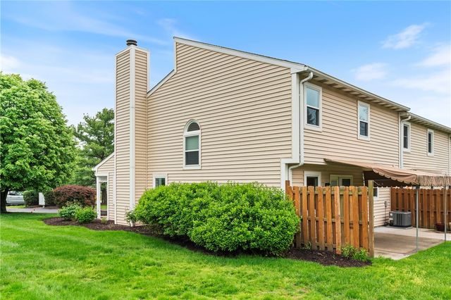 305 Squire Cir, Brighton Heights, PA 15212