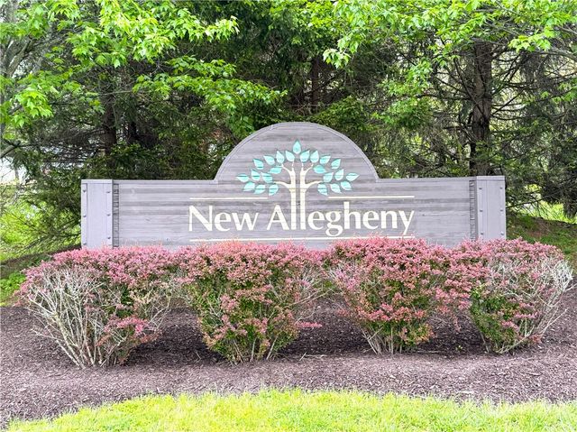 305 Squire Cir, Brighton Heights, PA 15212