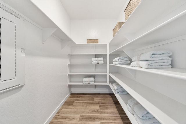 966 Deerhorn Drive W, Madera, CA 93636