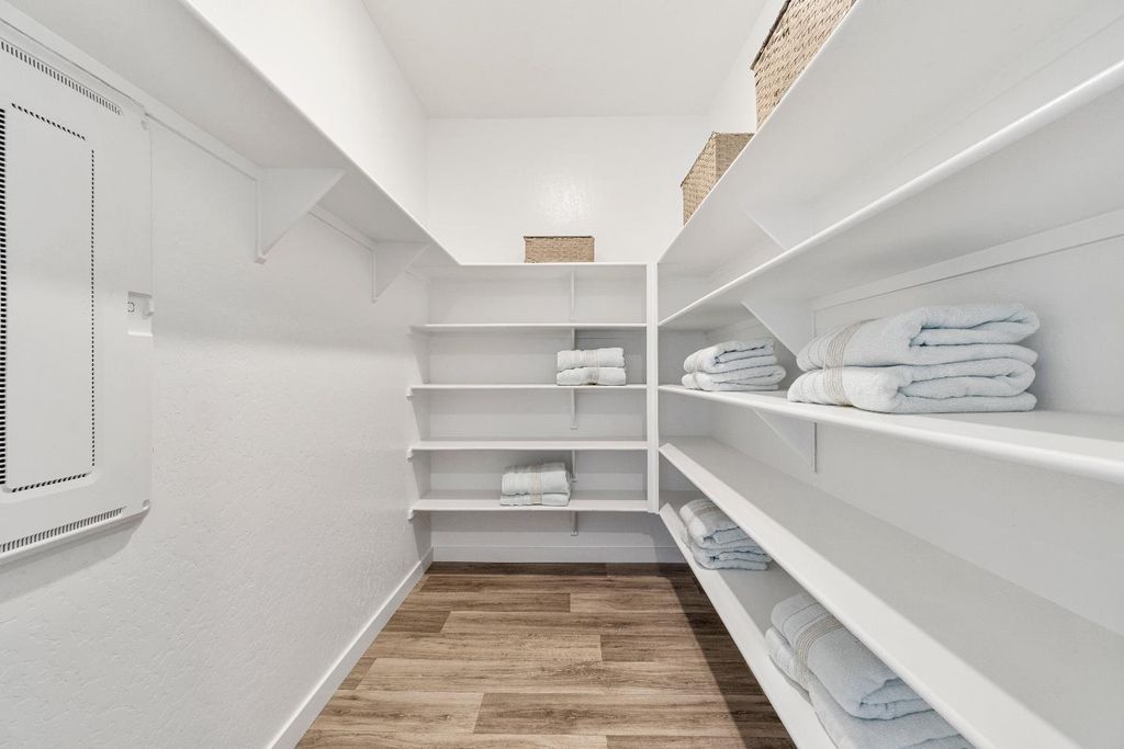 Image 28 of property listing at 966 Deerhorn Drive W, Madera, CA 93636