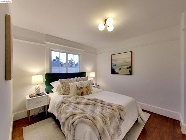 2934 E 23rd St, Oakland, CA 94601