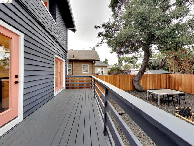 2934 E 23rd St, Oakland, CA 94601