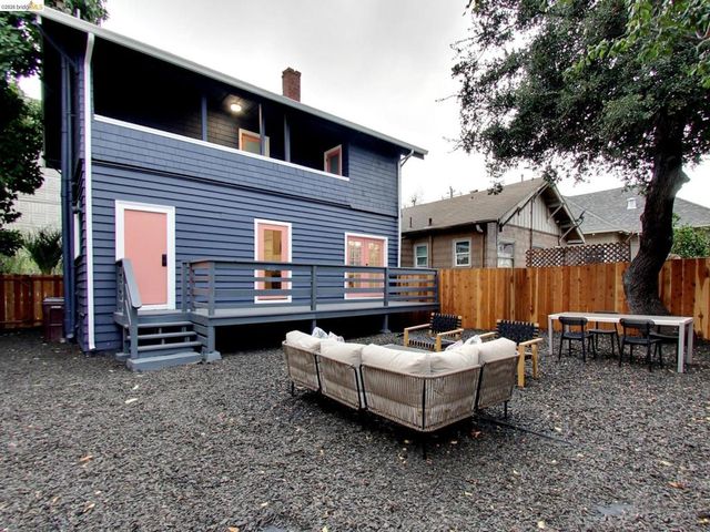 2934 E 23rd St, Oakland, CA 94601