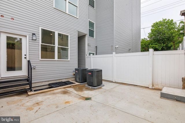 417 W CUMBERLAND ST, Philadelphia, PA 19133