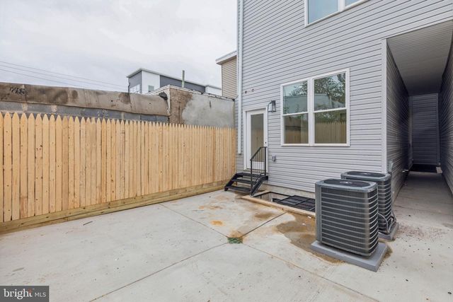 417 W CUMBERLAND ST, Philadelphia, PA 19133