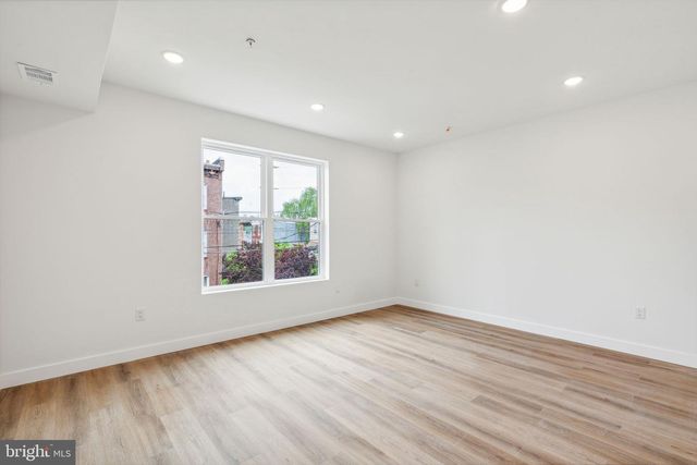 417 W CUMBERLAND ST, Philadelphia, PA 19133