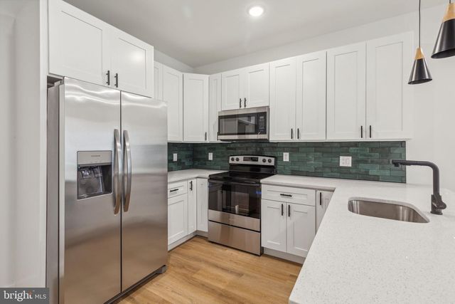 417 W CUMBERLAND ST, Philadelphia, PA 19133