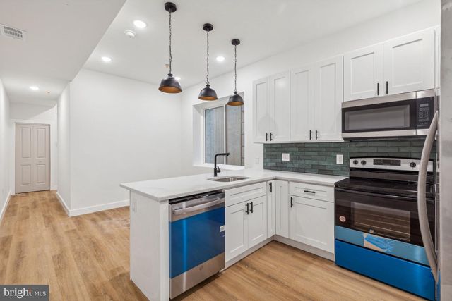 417 W CUMBERLAND ST, Philadelphia, PA 19133