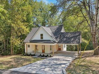 119 Oak Dr, Dickson, TN 37055