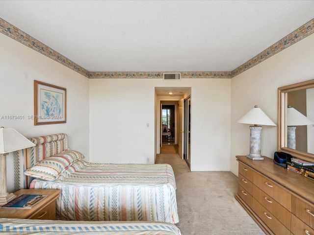 2800 Island Boulevard 702, Aventura, FL 33160