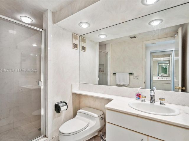 2800 Island Boulevard 702, Aventura, FL 33160