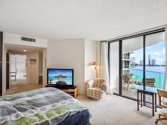 2800 Island Boulevard 702, Aventura, FL 33160