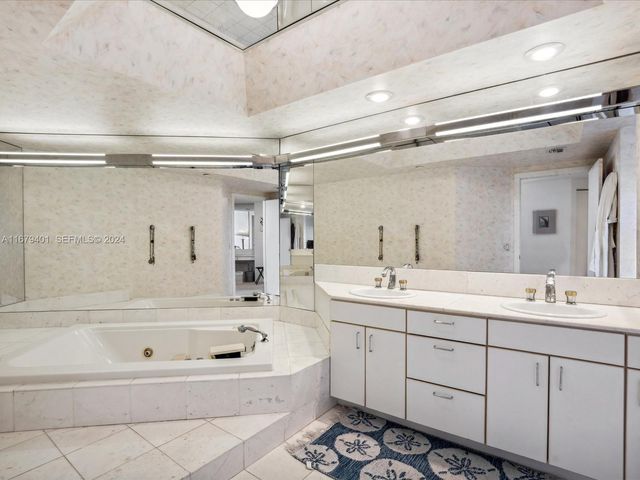2800 Island Boulevard 702, Aventura, FL 33160
