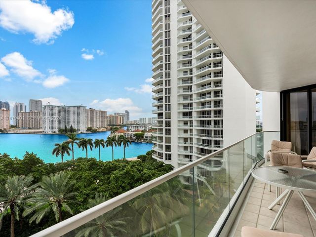 2800 Island Boulevard 702, Aventura, FL 33160