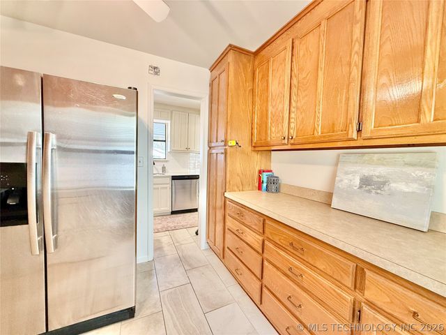 3903 W 41st Place, Tulsa, OK 74107