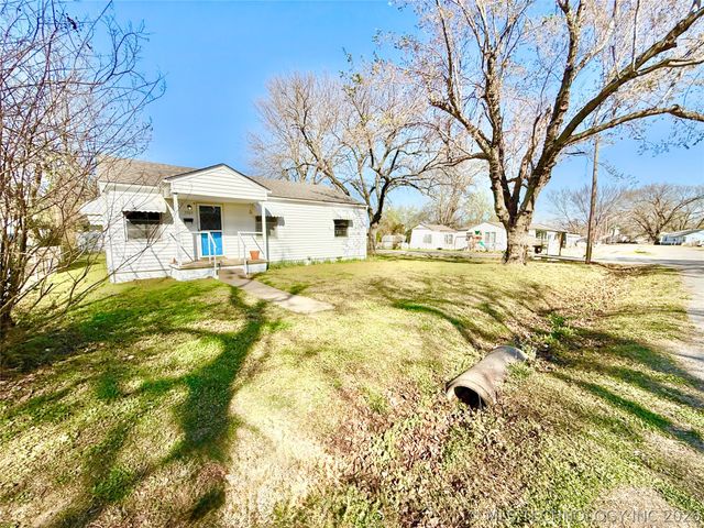 3903 W 41st Place, Tulsa, OK 74107