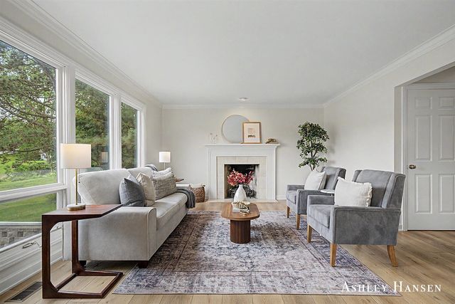 7260 Loma Linda Drive, Rockford, MI 49341