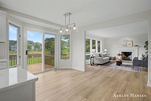 7260 Loma Linda Drive, Rockford, MI 49341