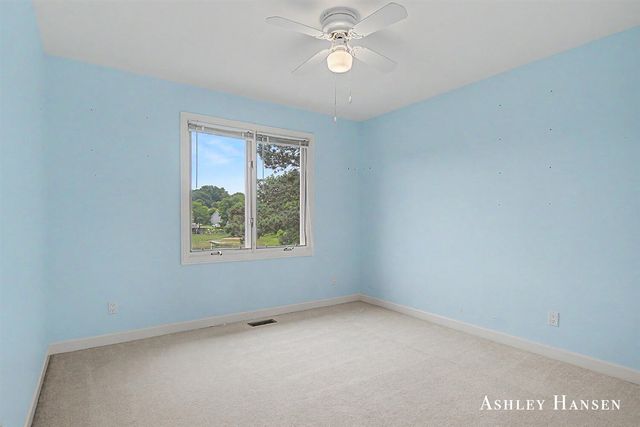 7260 Loma Linda Drive, Rockford, MI 49341