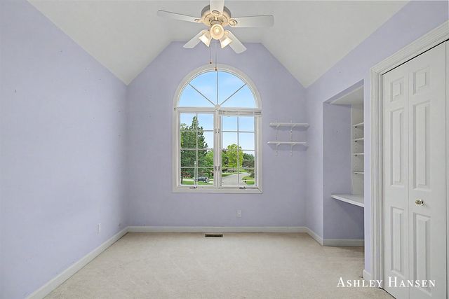 7260 Loma Linda Drive, Rockford, MI 49341