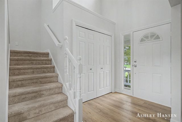 7260 Loma Linda Drive, Rockford, MI 49341