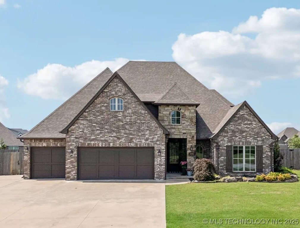 1956 E 172nd Street S, Mounds, OK 74047