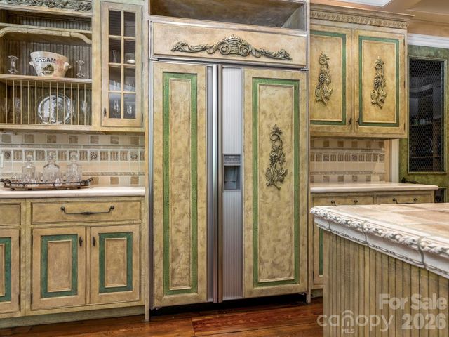 4523 Fox Brook Lane, Charlotte, NC 28211