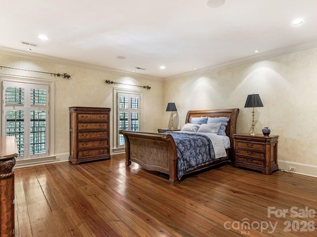 4523 Fox Brook Lane, Charlotte, NC 28211