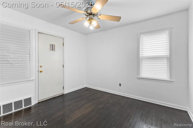 17486 Maine Street, Hamtramck, MI 48212