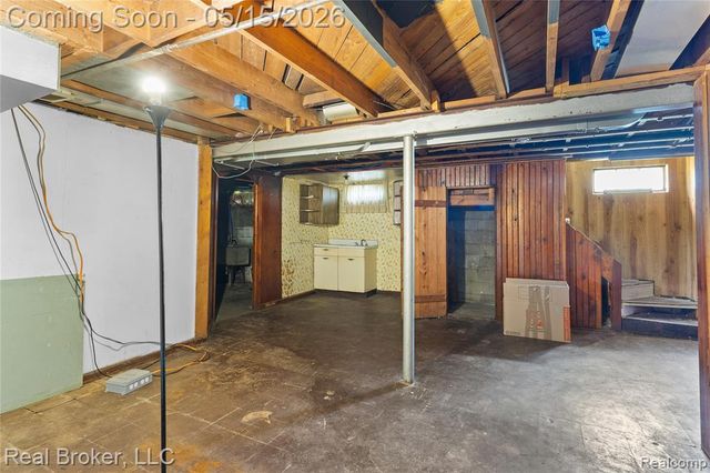 17486 Maine Street, Hamtramck, MI 48212
