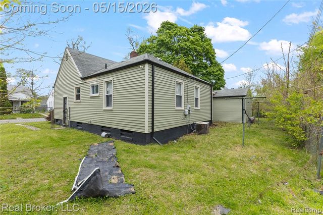 17486 Maine Street, Hamtramck, MI 48212