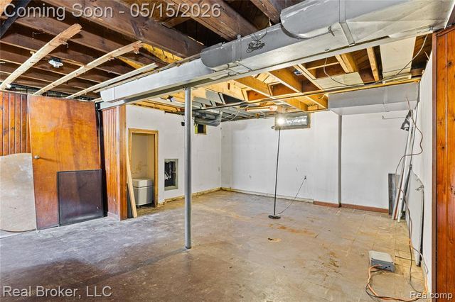17486 Maine Street, Hamtramck, MI 48212