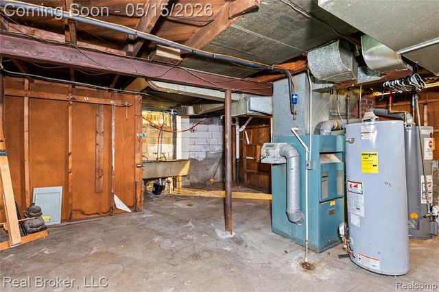 17486 Maine Street, Hamtramck, MI 48212