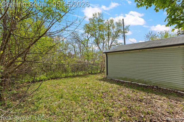 17486 Maine Street, Hamtramck, MI 48212
