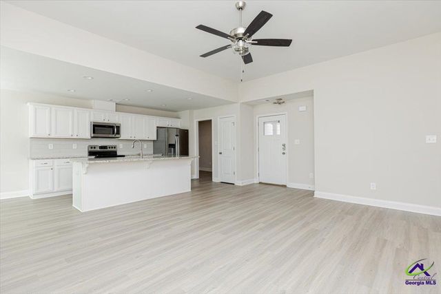 128 Rocky Road, Perry, GA 31069