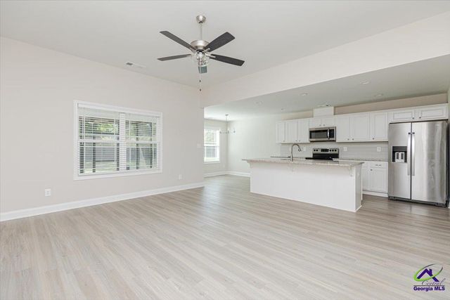 128 Rocky Road, Perry, GA 31069