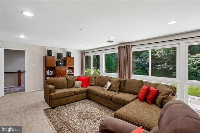 8308 LILLY STONE DR, Bethesda, MD 20817