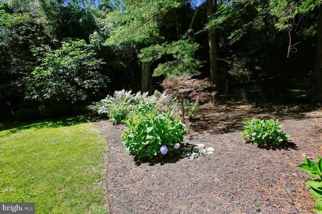8308 LILLY STONE DR, Bethesda, MD 20817