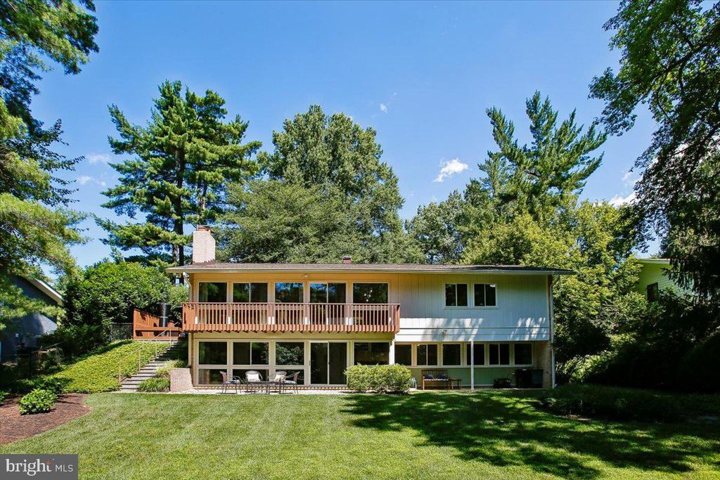 8308 LILLY STONE DR, Bethesda, MD 20817
