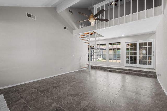 1115 Derbyshire Place, Carrollton, TX 75007