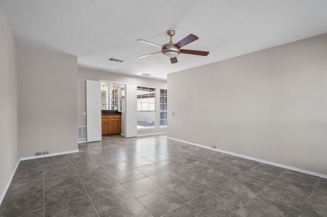 1115 Derbyshire Place, Carrollton, TX 75007