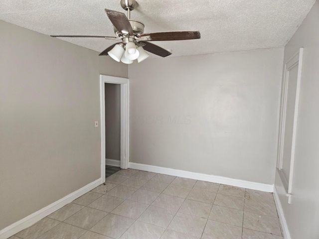 1038 Lockbourne Road, Columbus, OH 43206