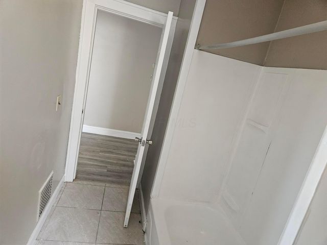 1038 Lockbourne Road, Columbus, OH 43206