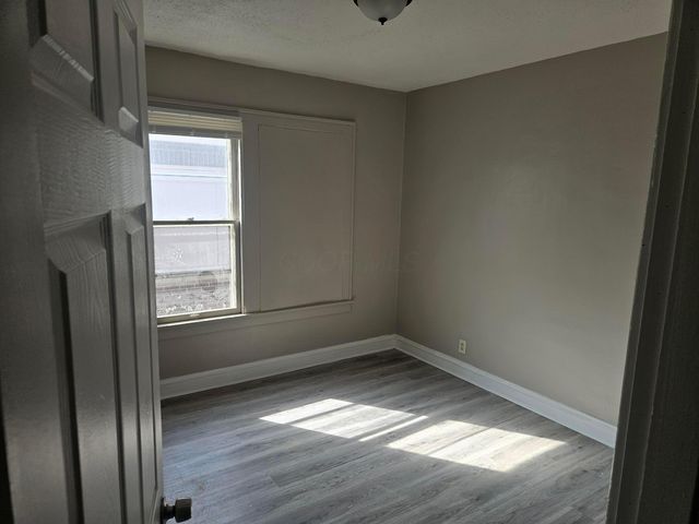 1038 Lockbourne Road, Columbus, OH 43206